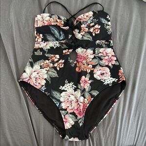 Black and Pink One Piece Swimsuit with Sweetheart Neckline